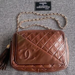 Authentic Chanel VTG CrossBody Tassel Brown Lambskin Camera Bag Purse RARE GHW